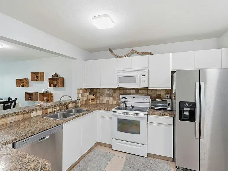 5737 Whitaker Rd #C101 — Photo 11