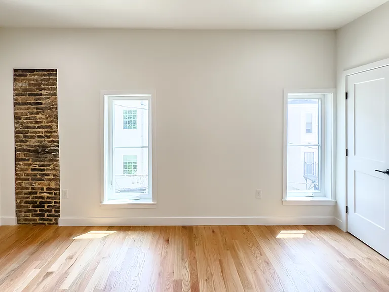 101 E Trenton St #2 — Photo 2
