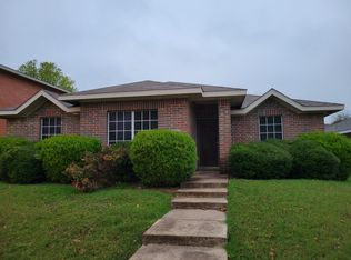 709 Duke Dr, Desoto, TX 75115