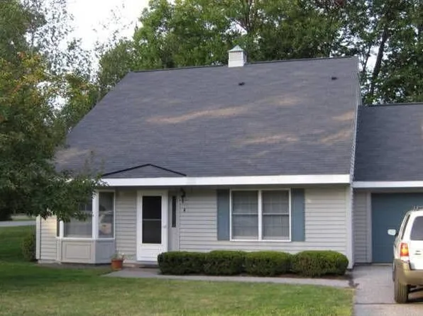 4 Wakely Ct, Portland, ME 04103