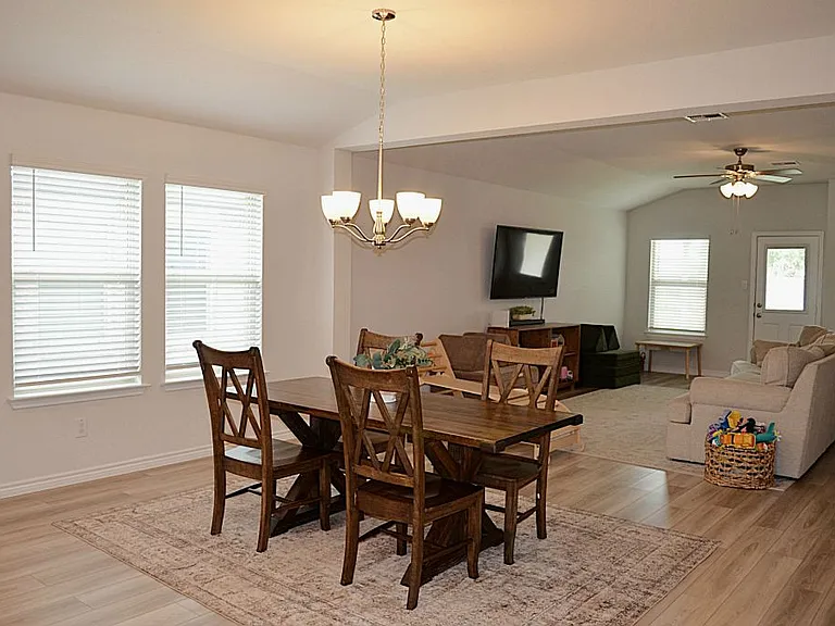 4431 Allison Dr — Photo 9