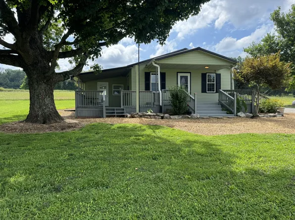 840 Crawford Ln, Belvidere, TN 37306