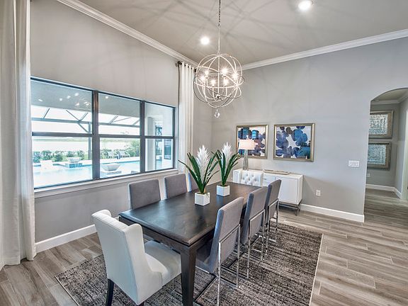 Dining Room open to Kitchen