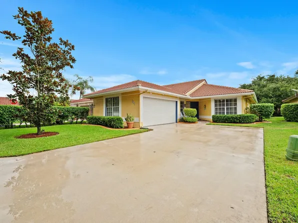 902 NW 104th Lane, Coral Springs, FL 33071