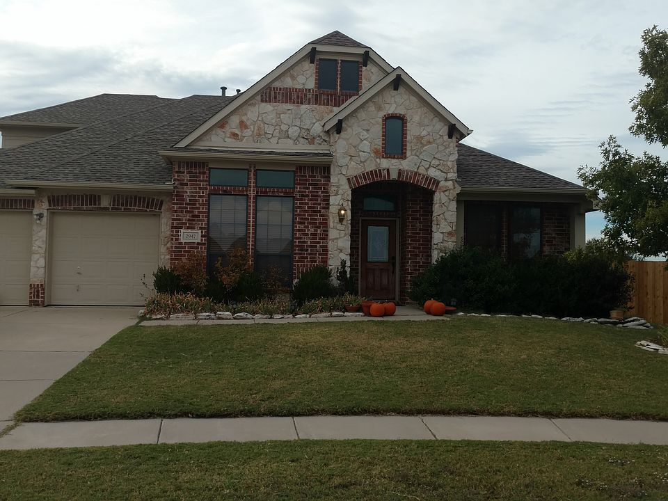 1st image of 2947 Oasis Dr