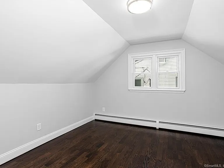 78 Rena Pl — Photo 18