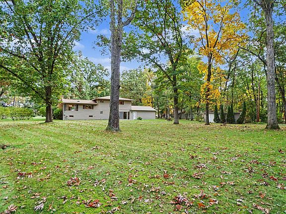 5th image of 26137 Diana Dr