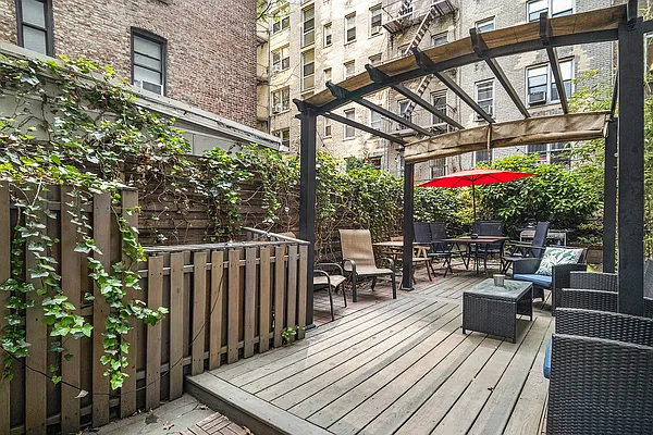 Rented by Compass | media 6