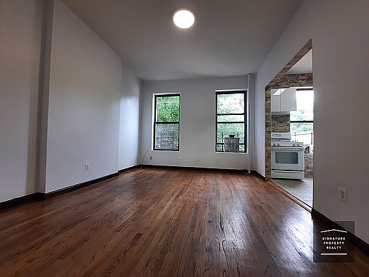 3rd image of 27 Brevoort Pl