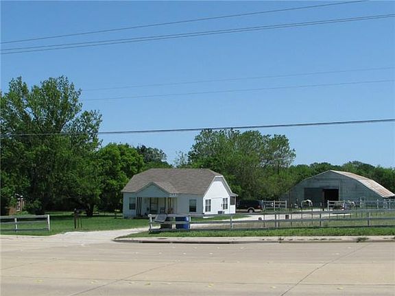 4th image of 203 S Greenville Ave