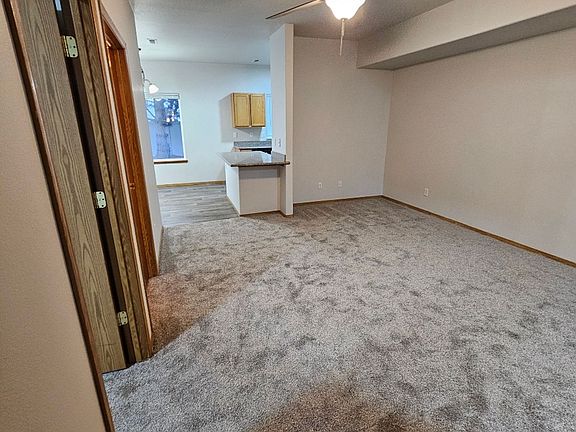 4th image of 1945 E Wilson Ln APT B