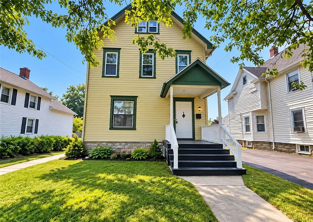 2 bed, 1.0 bath, 1924 sqft, $1,450 — Photo 1