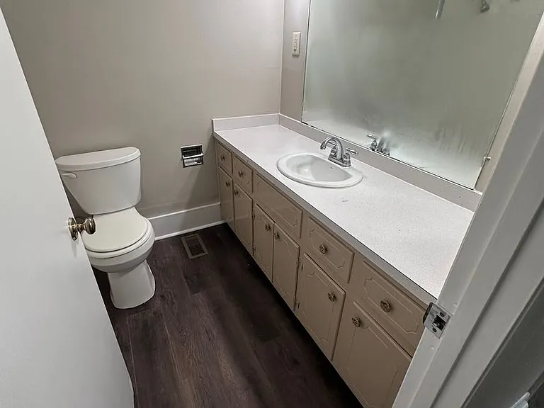 706 Fremont Pl — Photo 8