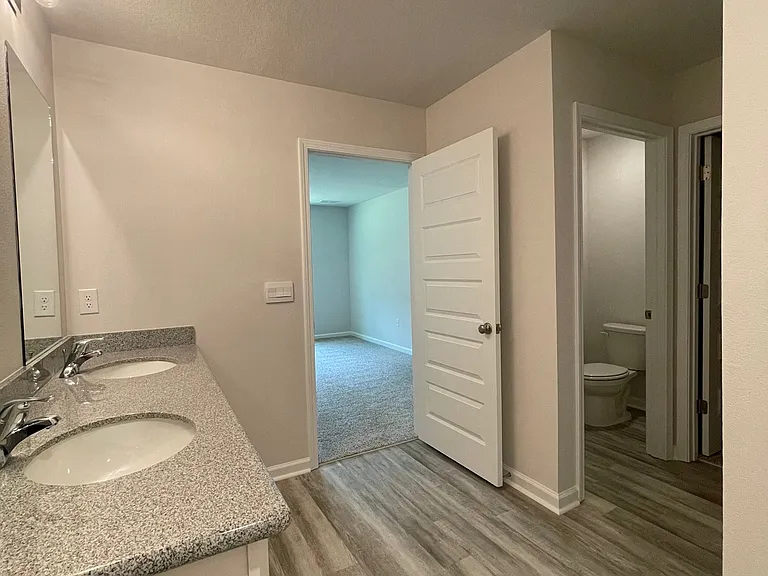 8661 Pathstone Blvd — Photo 29