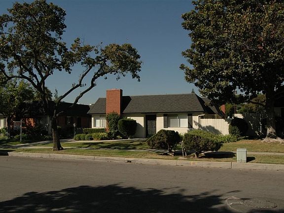 5th image of 1345 Victoria Dr #37