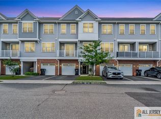 707 Greenland Sq, Highland Park, NJ 08904