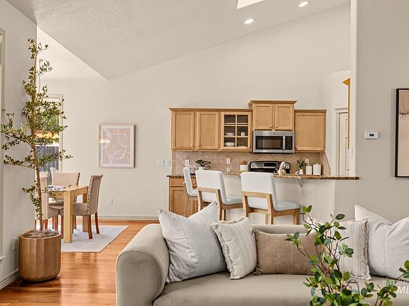 5th image of 6232 S Shagbark Ave
