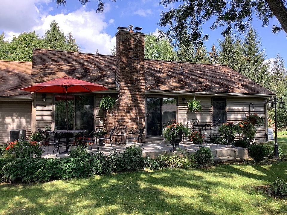2nd image of 393 New Salem Rd