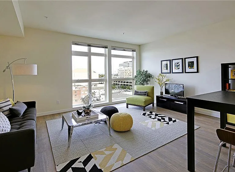 Alcove | Living Area