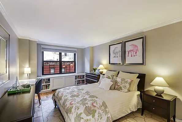 Sold by Ian K. Katz Residential | media 11