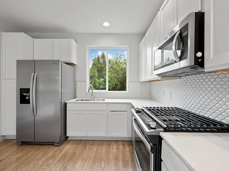 801 N Bluff Dr #17 — Photo 12