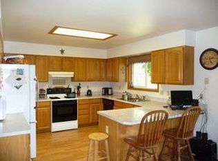 1269 S Peachcrest Rd #B, Kettle Falls, WA 99141