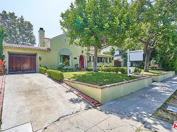 2nd image of 250 S Larchmont Blvd