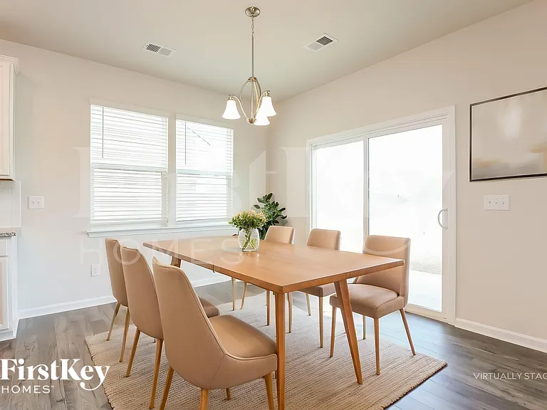 608 Goldburn Way — Photo 7