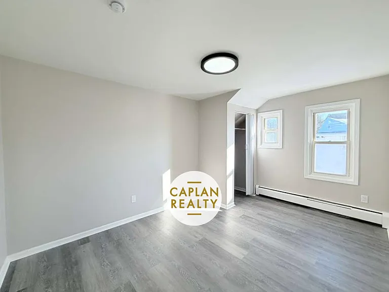 51 Whiting St #I — Photo 5