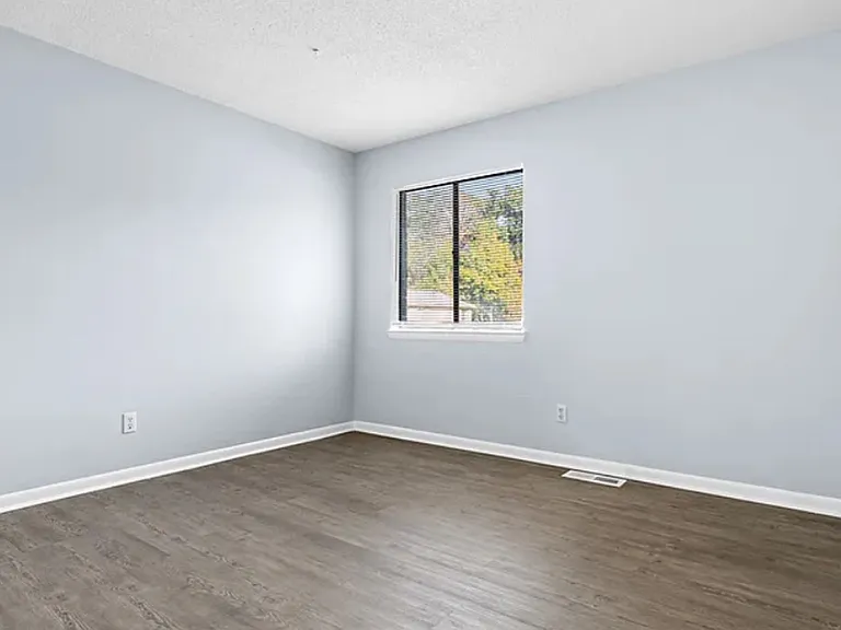 2807 Waddell Rd #15 — Photo 9