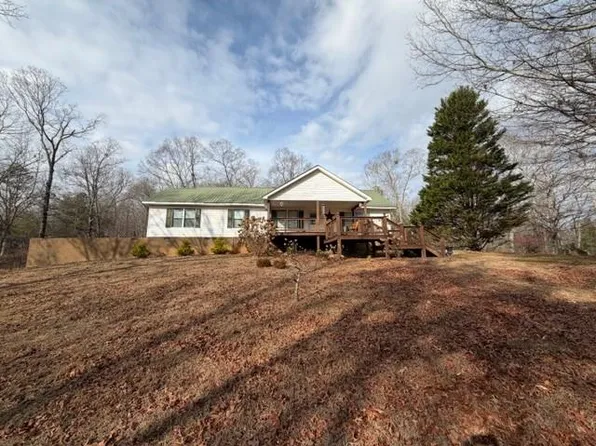 124 Cimmaron Dr, Murrayville, GA 30564