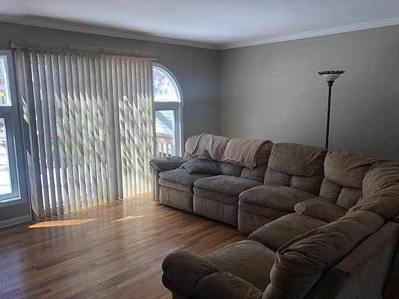 4th image of 4227 Anguilla Dr