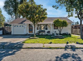 1561 Talmage Court, Ukiah, CA 95482