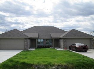 1003 Dallas St SW, Gravette, AR 72736