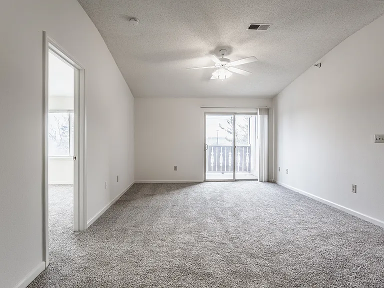 Polo Run Apartments — Photo 17