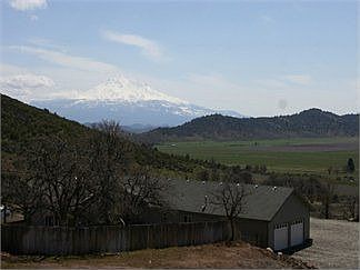 2nd image of 6829 Zeller Ln