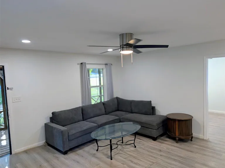 10801 W Lakeview Dr — Photo 11