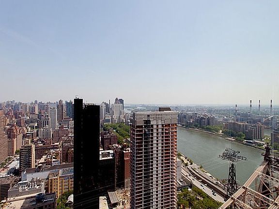 3rd image of 425 E 58th St APT 41B