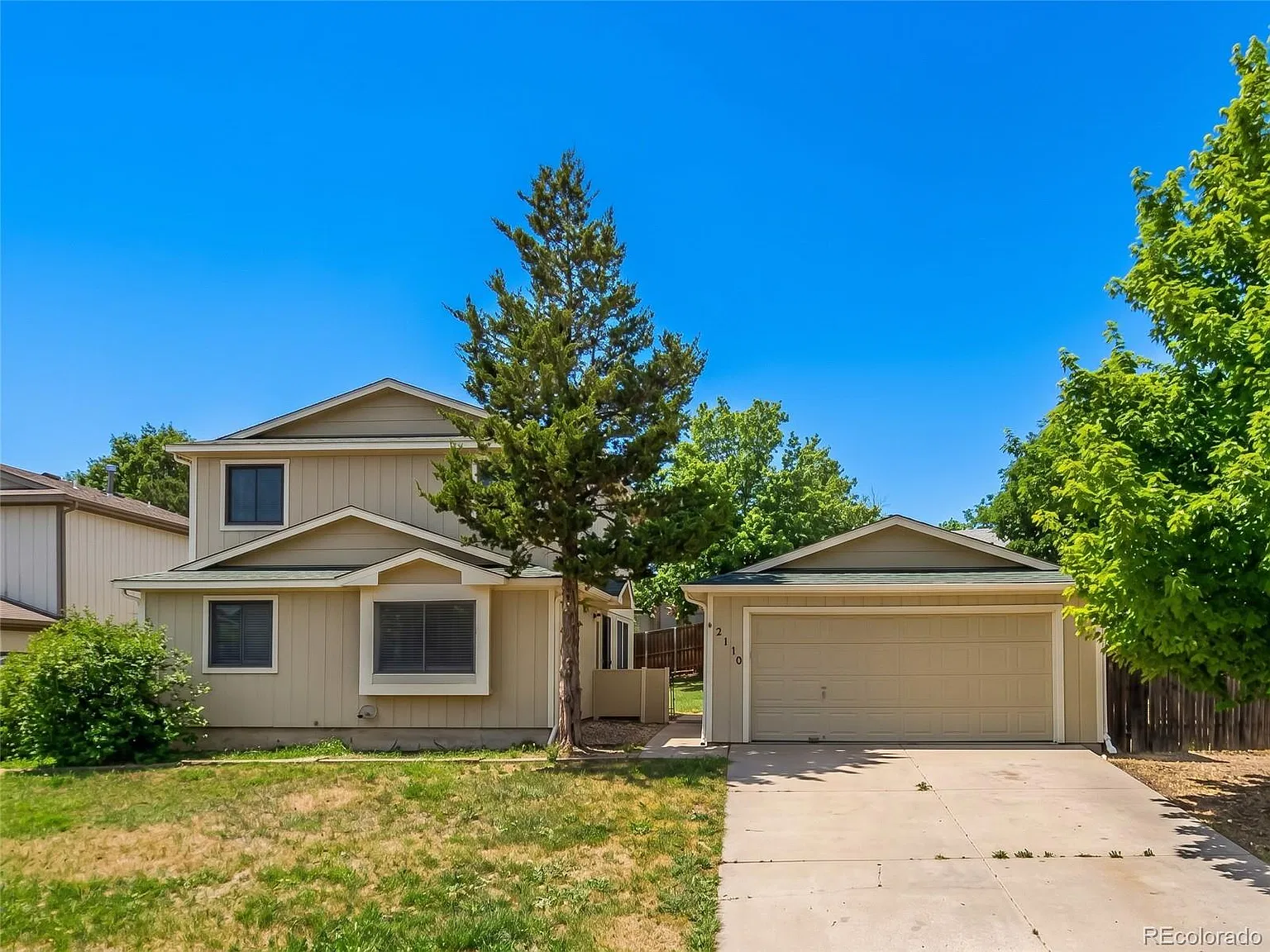 4 bed, 2.5 bath, 1776 sqft, $2,495 — Photo 1