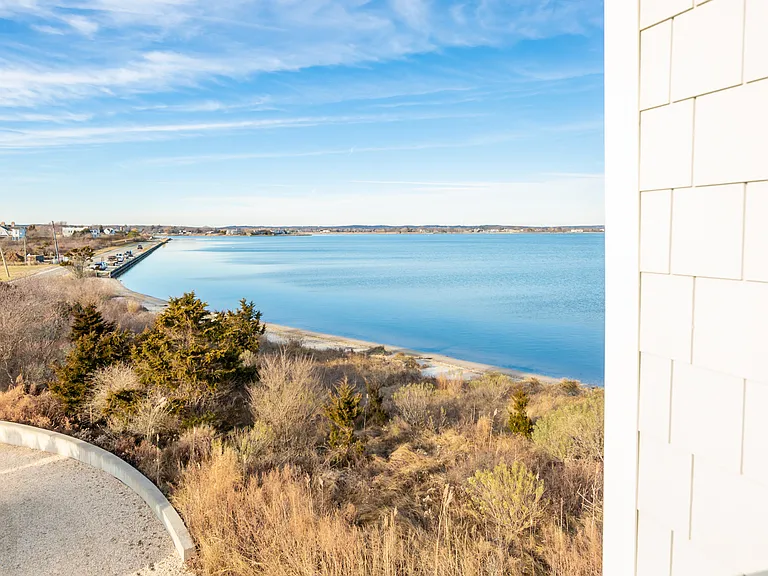 1025 Flying Point Rd — Photo 21