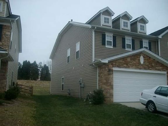 2nd image of 4359 Stone Mountain Dr