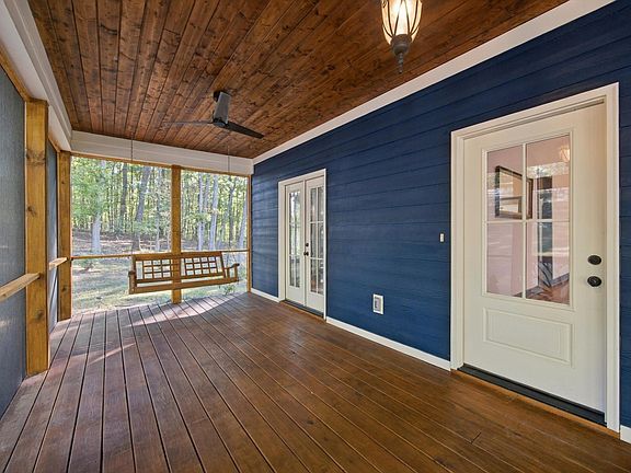 4th image of 195 Deep Woods Dr
