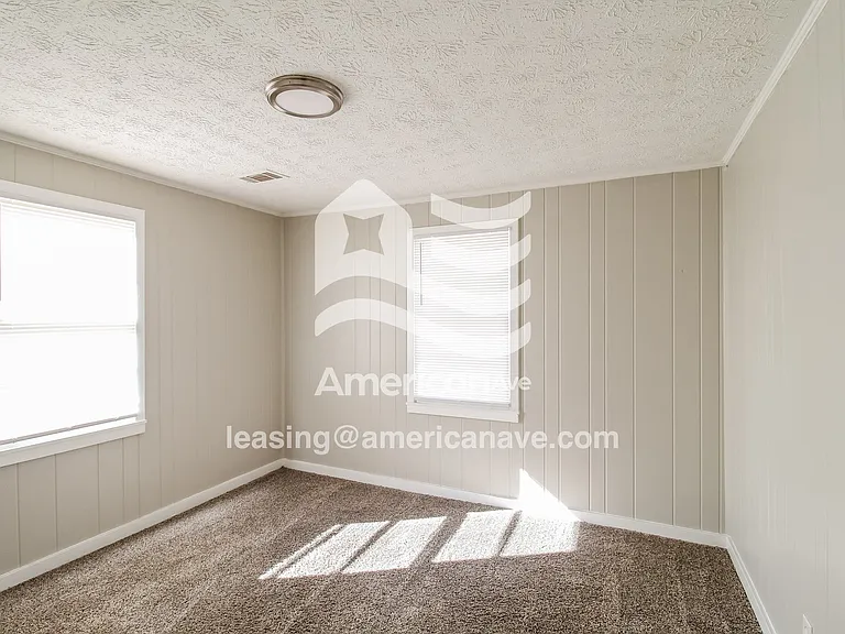 711300_011_wm_-_bedroom_13525261.jpg