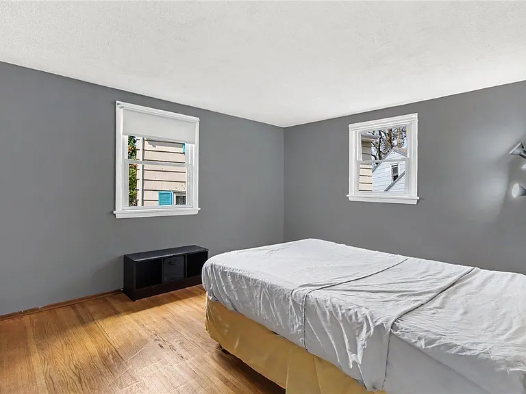 66 Woodrow Ave — Photo 6