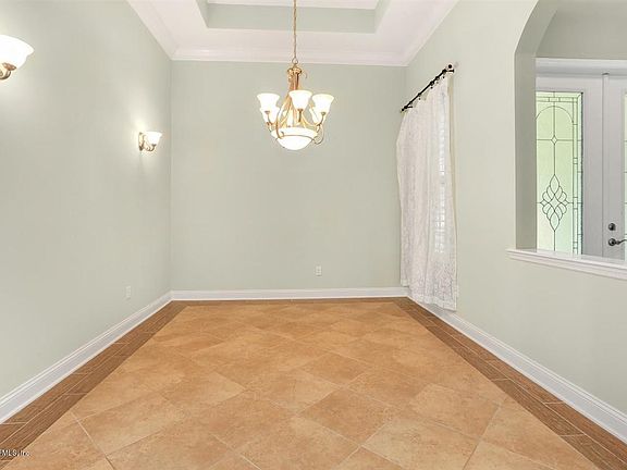 4th image of 1621 Sugar Loaf Ln
