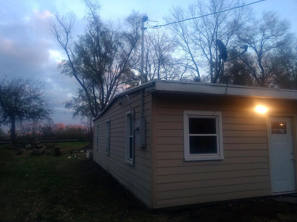 2nd image of 5792 SE Circle Dr