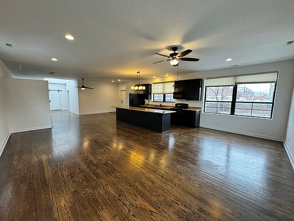 3rd image of 2641 N Clybourn Ave #2