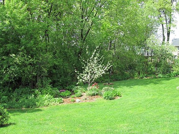 3rd image of 6065 Yucca Ln N