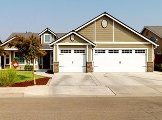 3044 N Carriage Ave, Fresno, CA