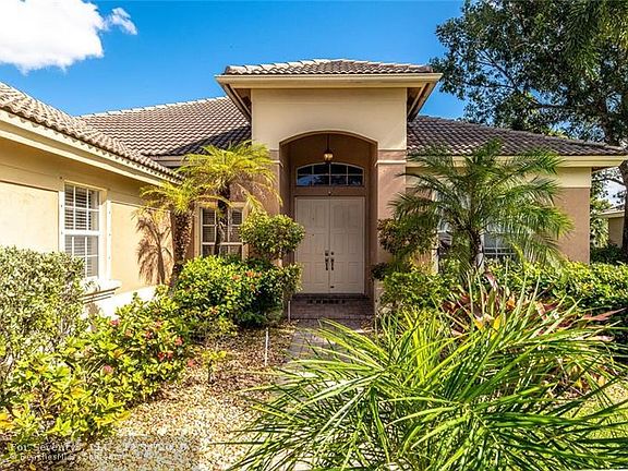5th image of 6408 NW 107th Ter